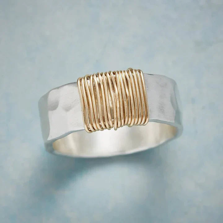 Anello in argento con fili dorati vintage