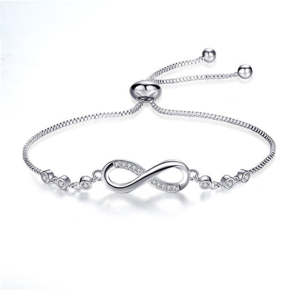 Bracciale regolabile Infinity in argento 
