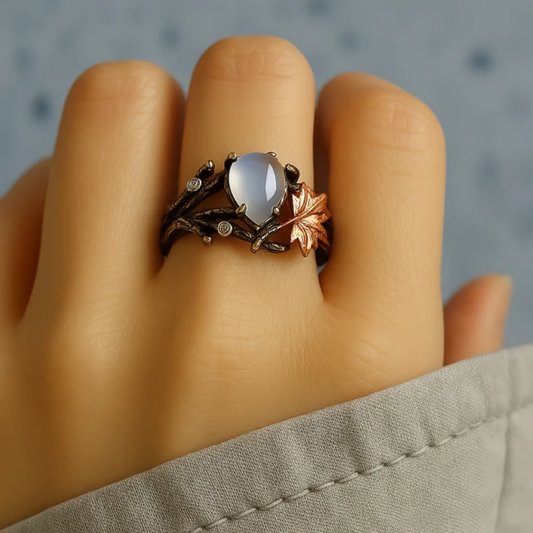 Anello con pietra di luna naturale
